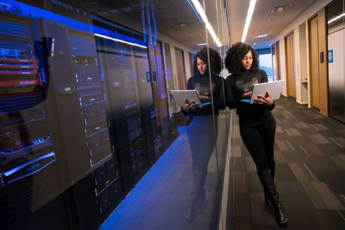 Learn how to use Office 365 in your modern workplace with Enlighten Designs